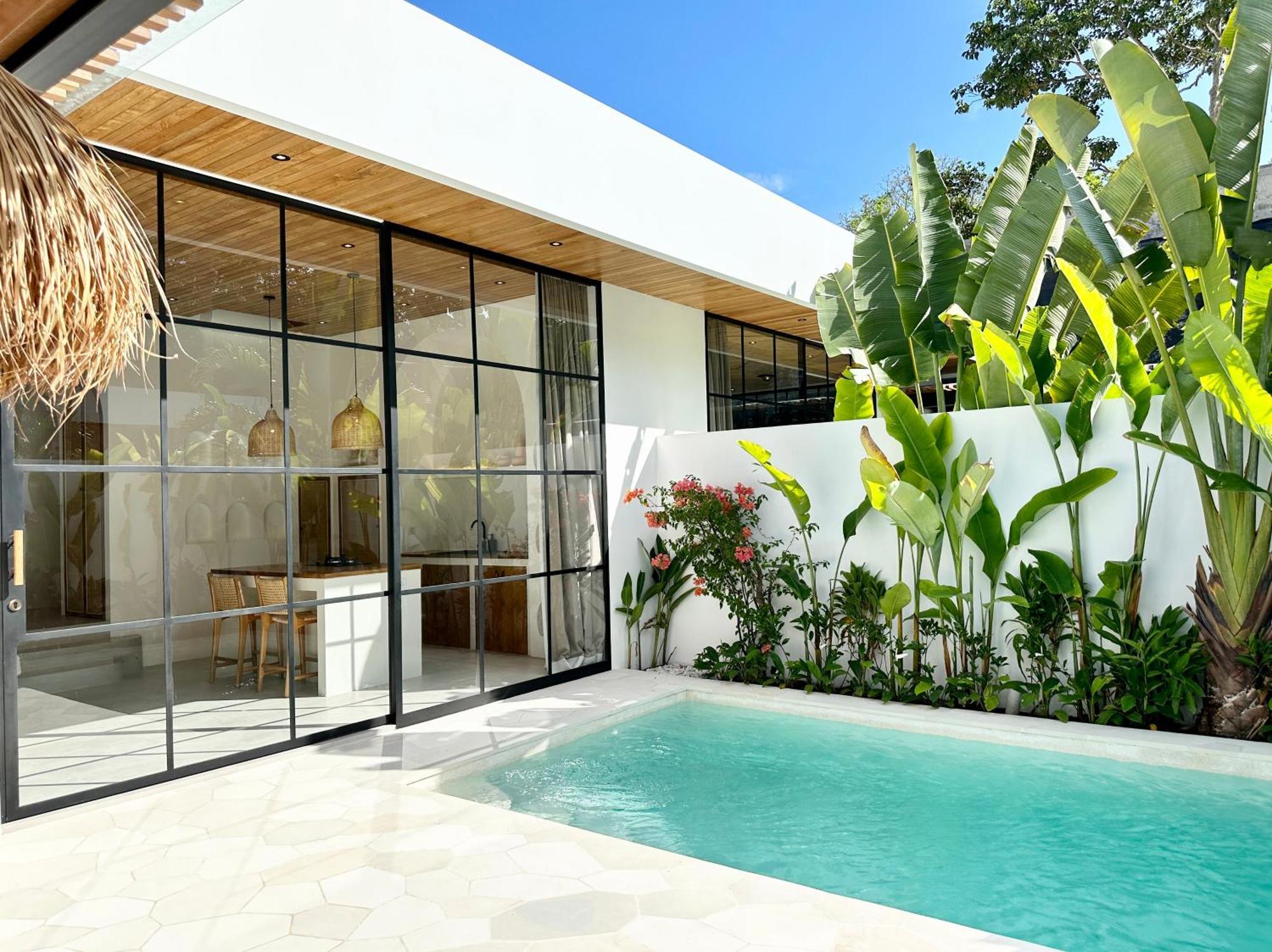 The Suites By The Young Villas Улувату Экстерьер фото